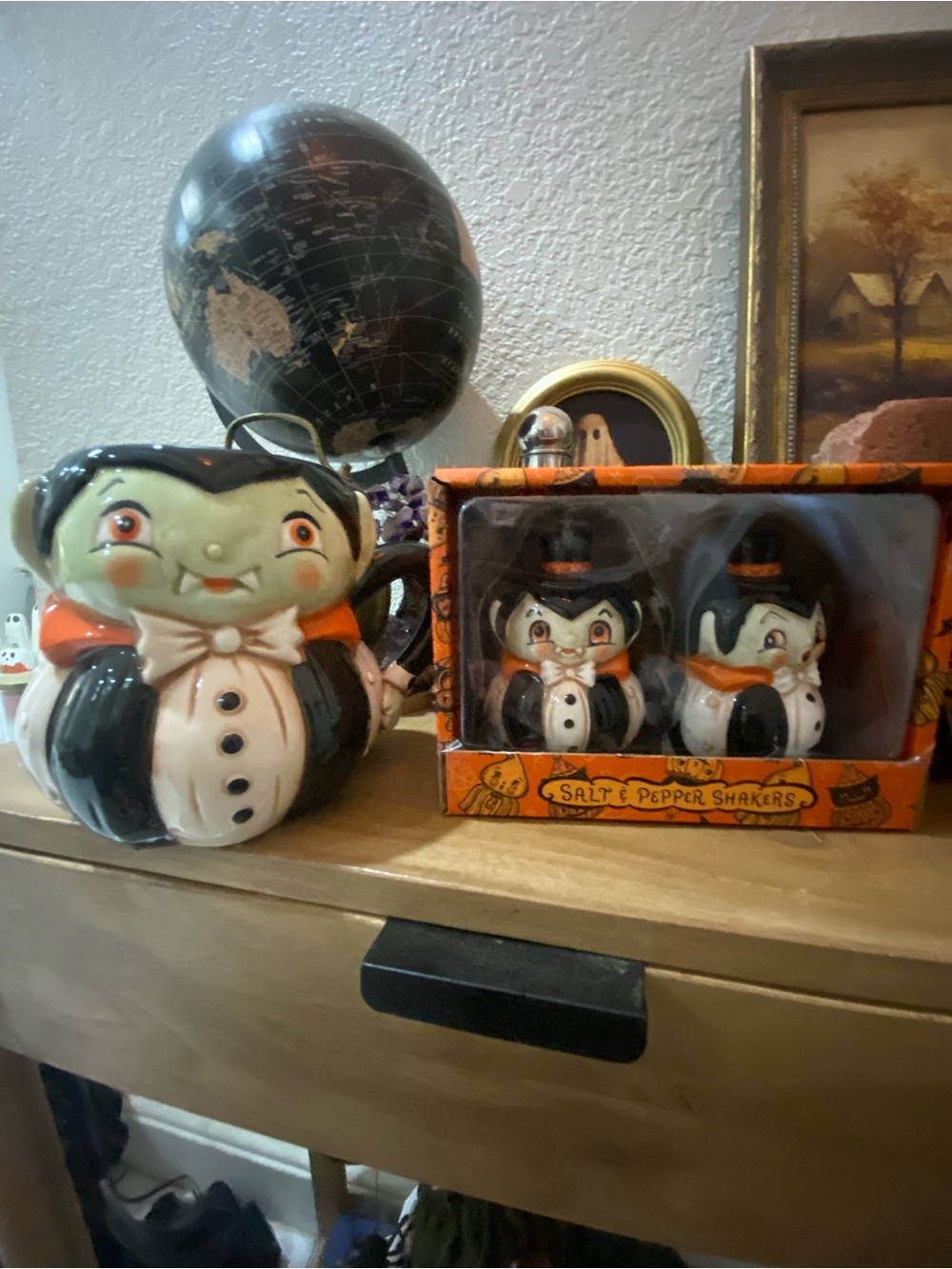 Johanna Parker vampire mug and matching salt and pepper shakers